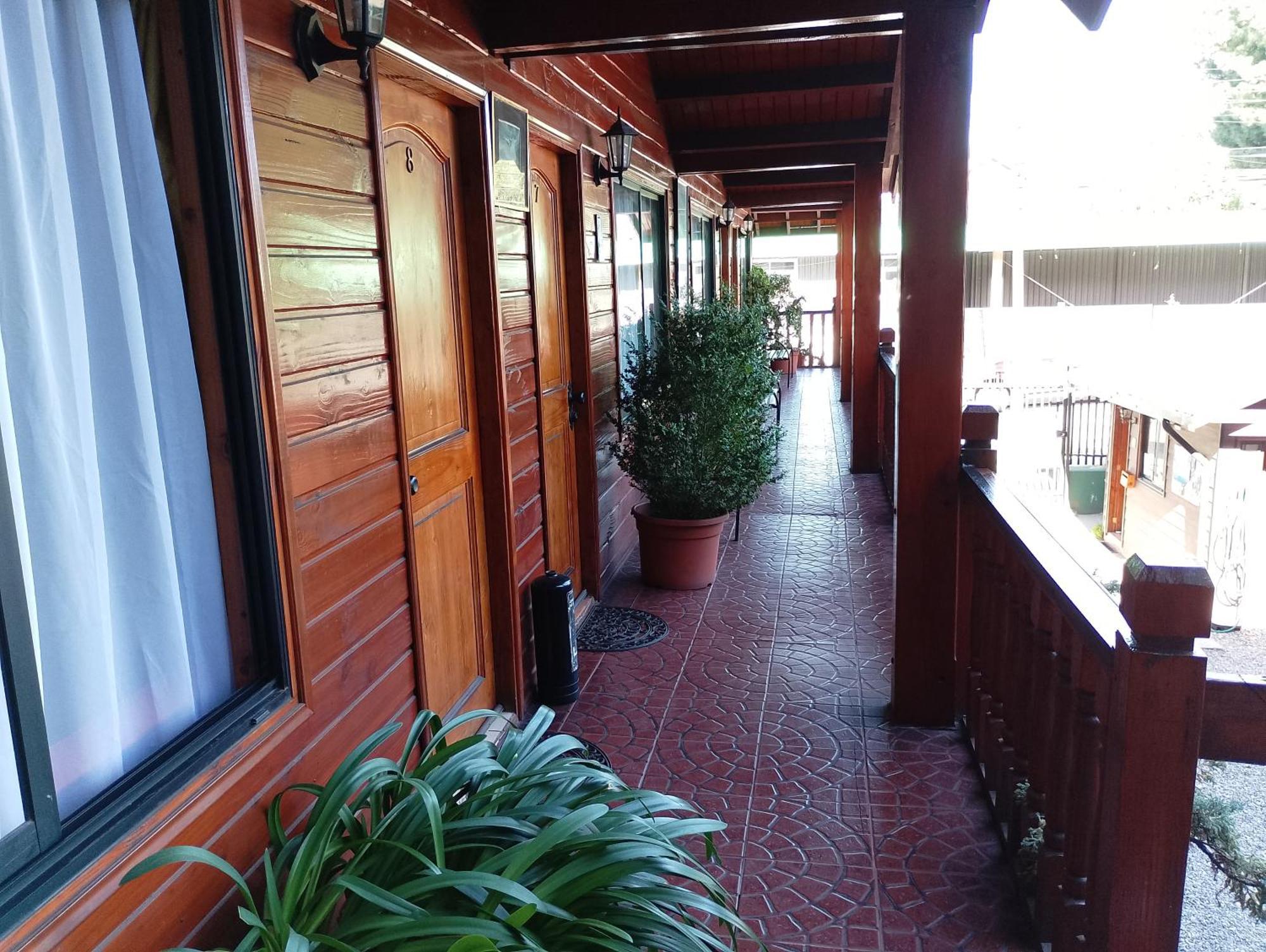 Apart-Hotel Colonia-Koenigsberg Estacionamiento Deptos Completos Ubicado En El Centro De Valdivia Aire Acondicionado Dış mekan fotoğraf