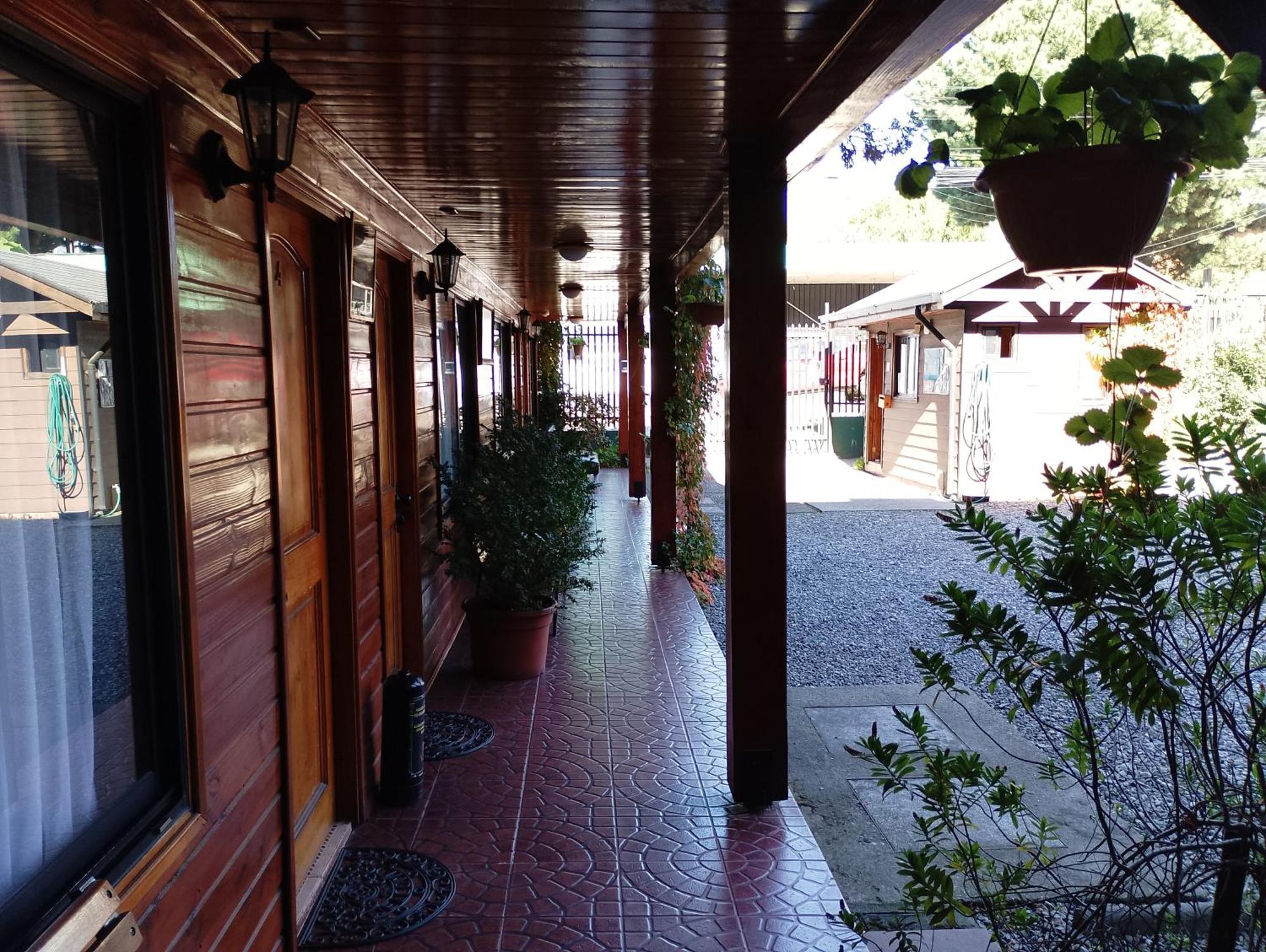 Apart-Hotel Colonia-Koenigsberg Estacionamiento Deptos Completos Ubicado En El Centro De Valdivia Aire Acondicionado Dış mekan fotoğraf