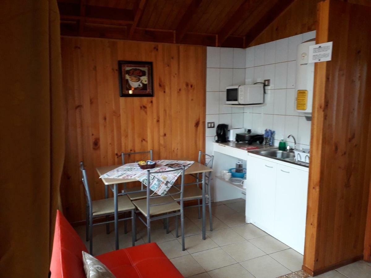 Apart-Hotel Colonia-Koenigsberg Estacionamiento Deptos Completos Ubicado En El Centro De Valdivia Aire Acondicionado Dış mekan fotoğraf